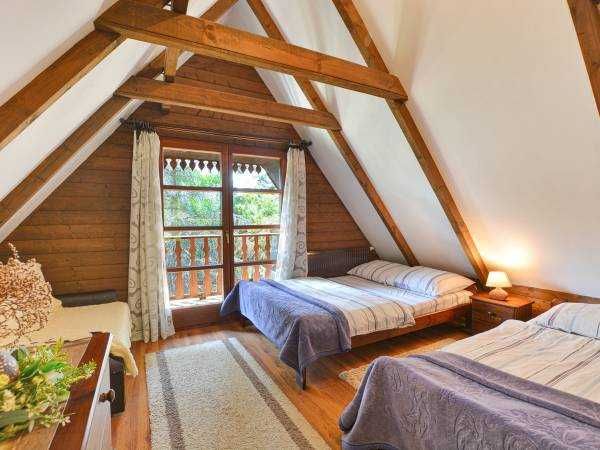 Domek z kominkiem Polańczyk Solina Bieszczady, Majówka, Noclegi