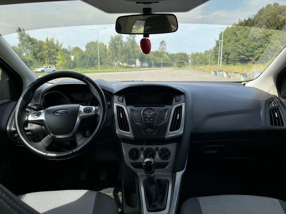 Продам Ford focus 1.0 MT(lll покоління)