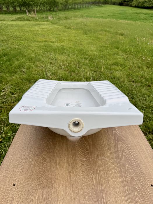 Toaleta WC kucana turecka AGADI CeraStyle