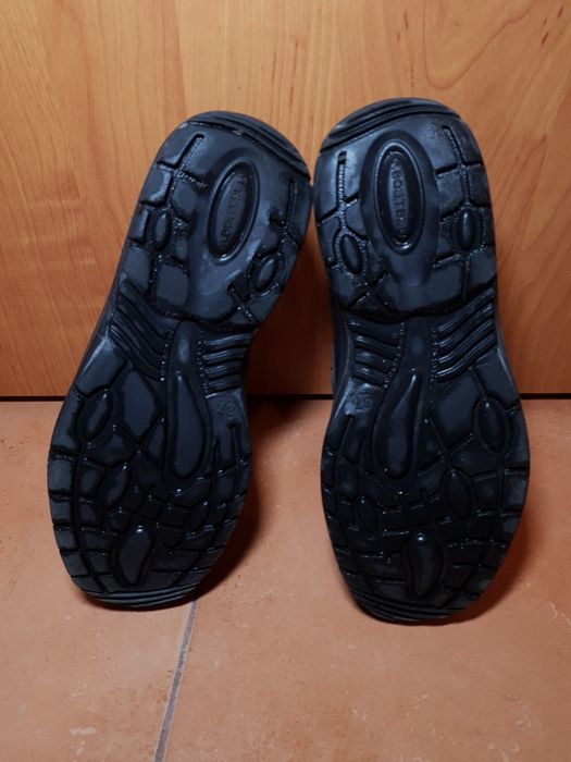 Робоче, будівельне взуття aboutblu з твердим носком