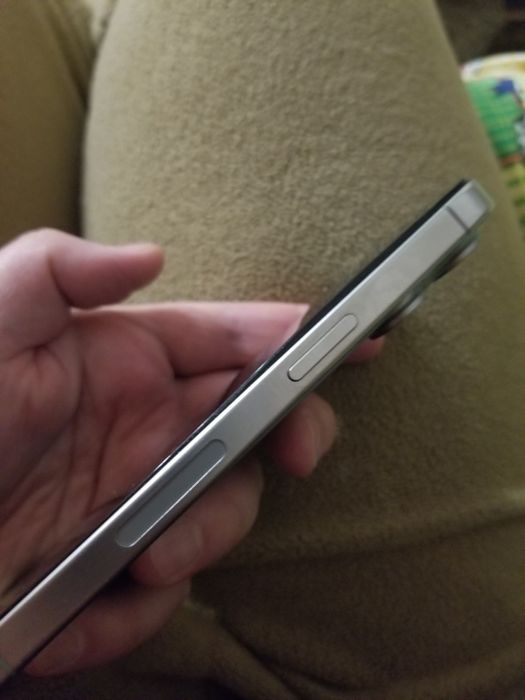 Iphone 15pro 256гб