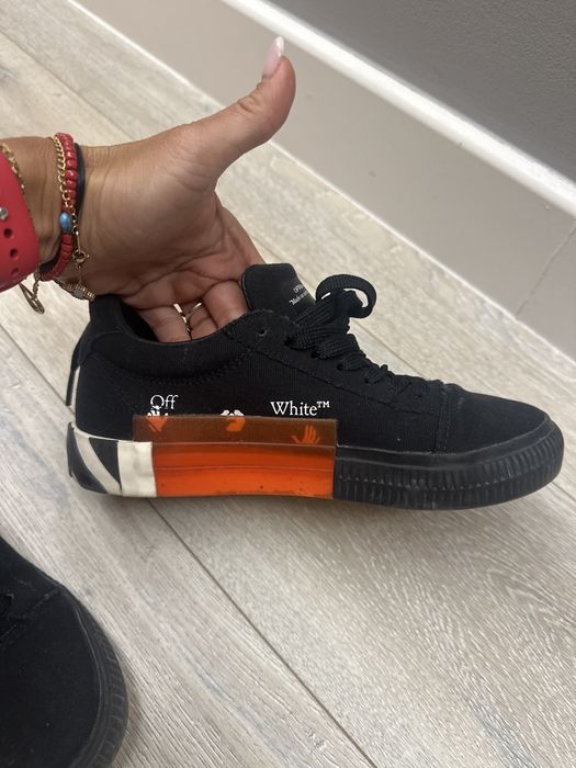 Snekersy Off White 36