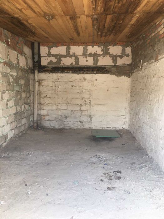 ПРОДАЄТЬСЯ ГАРАЖ