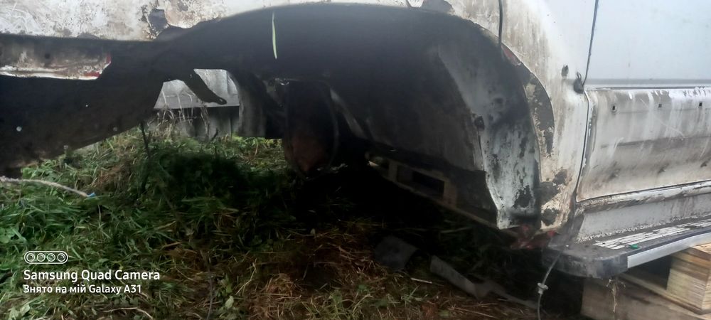 Кузов toyota land cruiser 90 двері крила капот