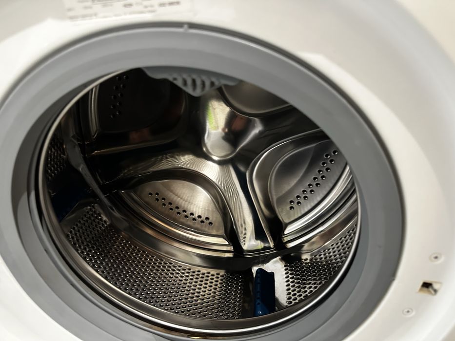 Пральна машинка Electrolux