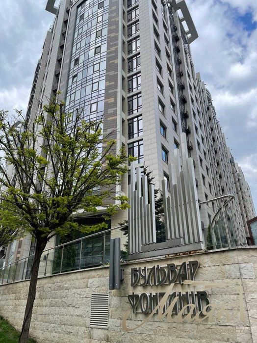Продажа 4к комнатной квартиры в ЖК Бульвар фонтанов, ул. Саперное Поле
