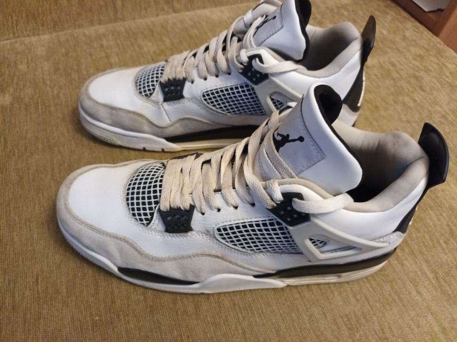 Кроссовки Nike Air Jordan 4 retro