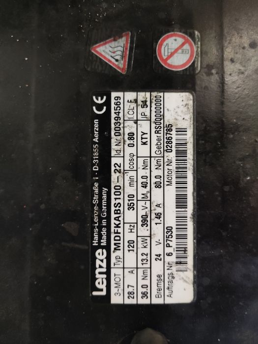 Silnik 13,2kW Servo LENZE MDFKABS100-22, przekładnia VOGEL mksh8 i=9,6