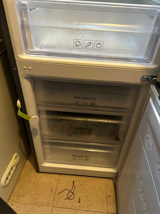 Frigorífico Combinado Samsung 310 L (212 L + 98L)