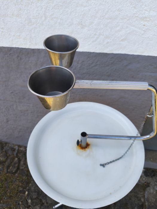 Poleiro Playground para Papagaios/Aves com Comedouros Inox
Preço: [Ins