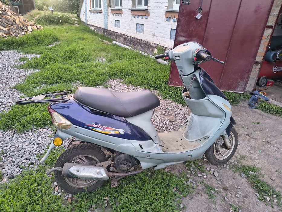 Скутер дефіант 80кб 4т