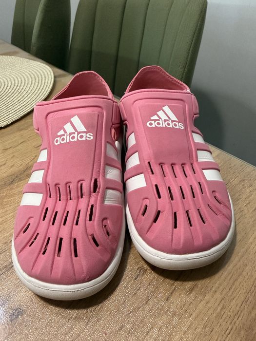 Сандалі Adidas, 34р.