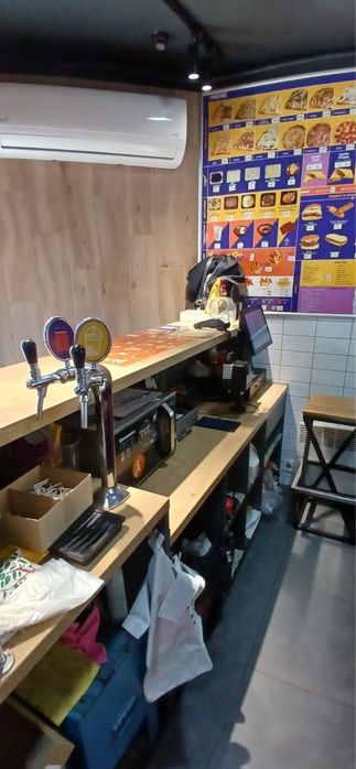 Продам готовий бізнес разом з обладнання біля виходу з метро Гагаріна