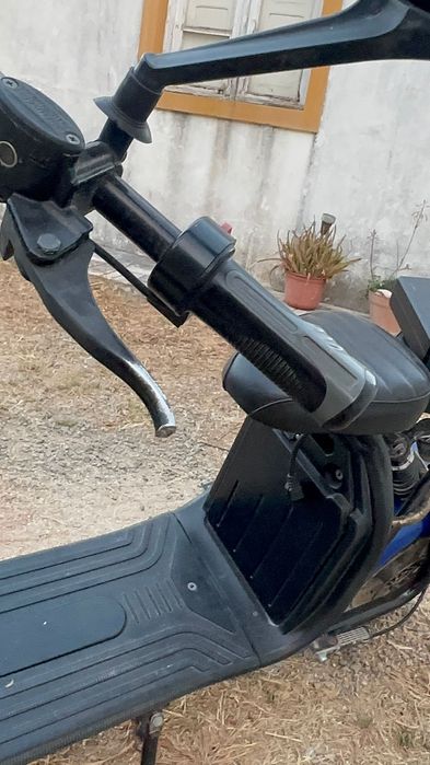 Motoscooter elétrica