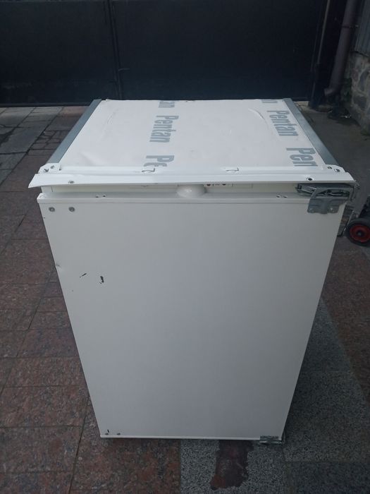 Встраиваемая морозильная камера Bosch G5624 82см 4 ящика из Германии