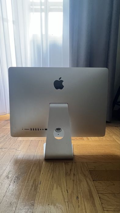 iMac 21.5" Retina 4K / i5 / 8GB / 1TB HDD / Magic Keyboard + Trackpad 2 / Stan BDB / Pudełko