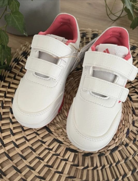 Adidasy na rzepy Adidas 25,5 nowe