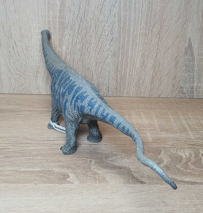 Schleich : Dinozaury  – Brontosaurus Nowy .