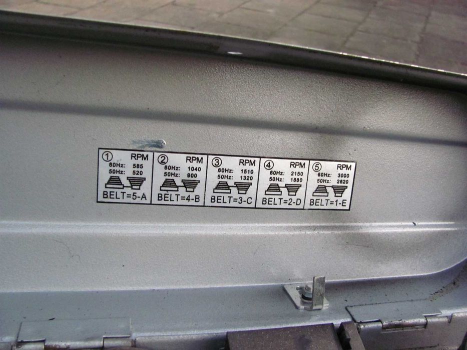 Stara niemiecka wiertarka stołowa z 2002r.