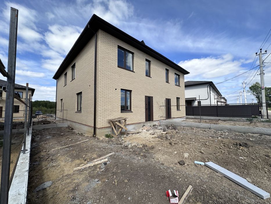 Таунхаус в читовому та опаленням розтермінування