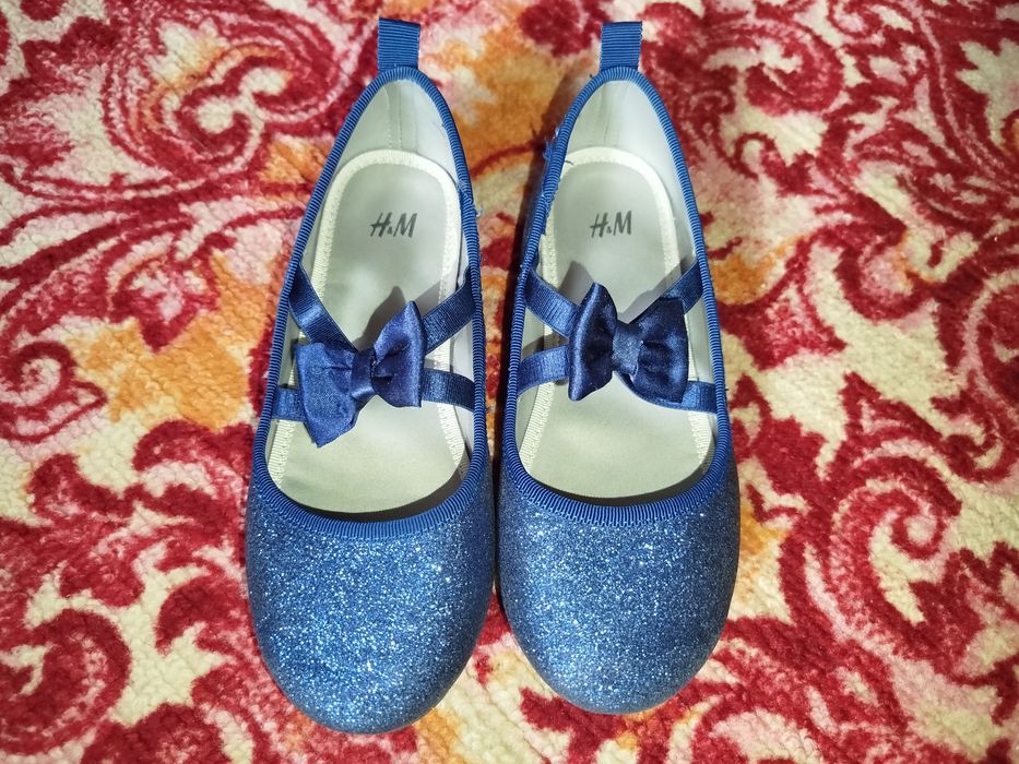 Гарна святкова сукня