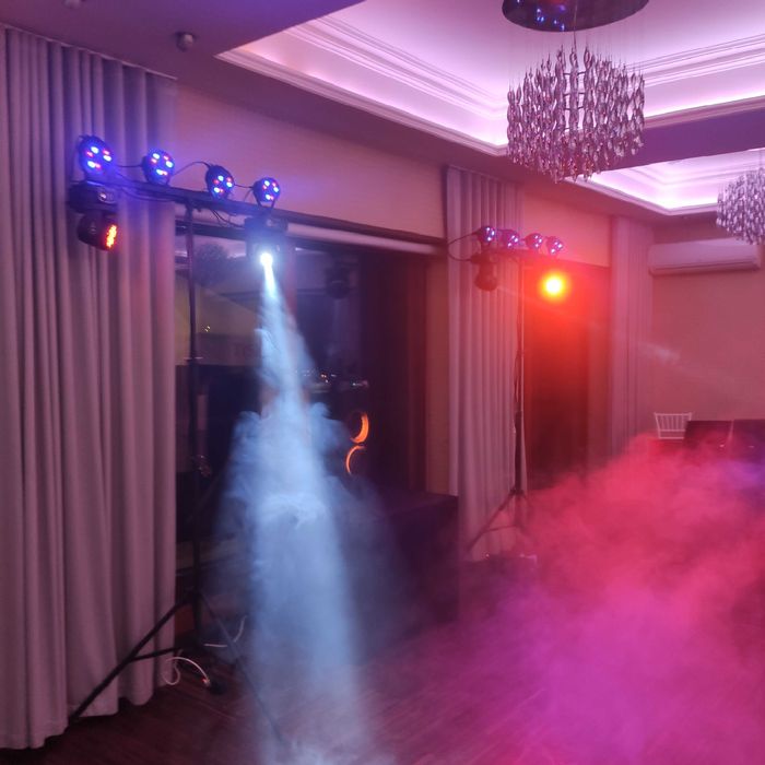 Wynajem oświetlenia estradowego wraz z dowozem. Oświetlenie na imprezę