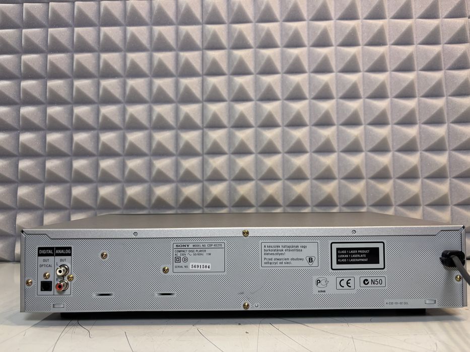 Odtwarzacz CD Sony CDP XE 270