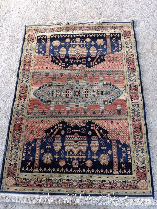 Carpete orienta medidas 1,37mtsx 2,0mts