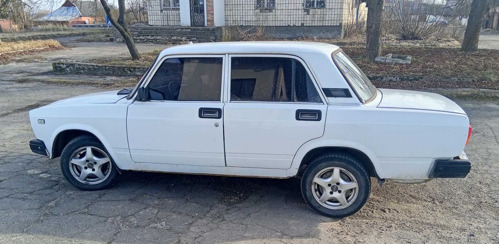 Продам *Ваз 2107*