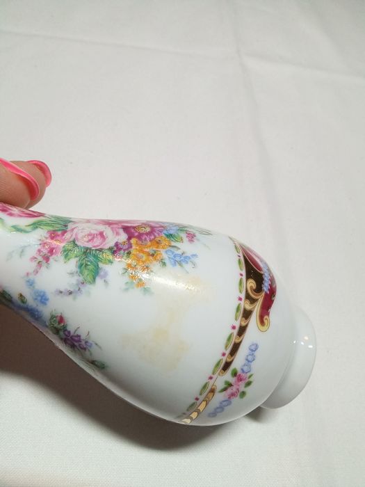 Jarra de porcelana decorada em miniatura Nova