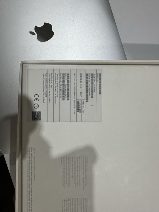 MacBook Pro 15 2016 A1707  i7 | 16GB RAM | 512GB  | Radeon Pro 460 4GB