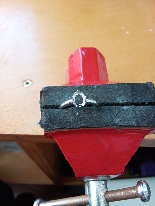 Anel com Rubi Certificado