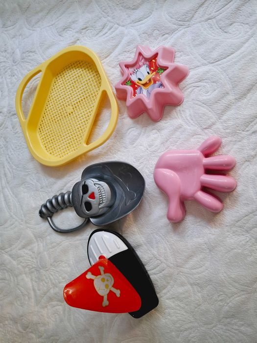 Zestaw foremek do piasku, używane tylko w domu bez piasku