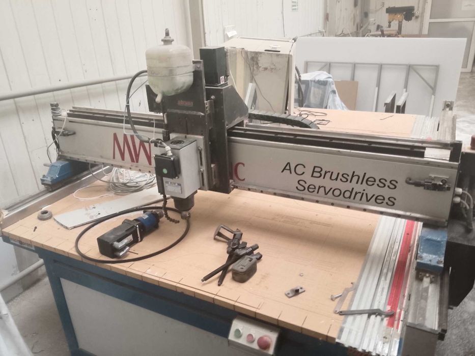 Frezarka CNC Obrusn mw2015 uszkodzony
