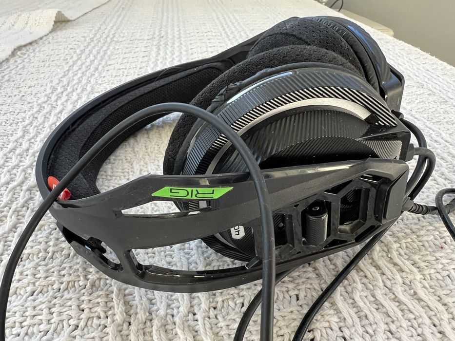 przewodowe z mikrofonem Plantronics RIG 400 Nauszne czarne