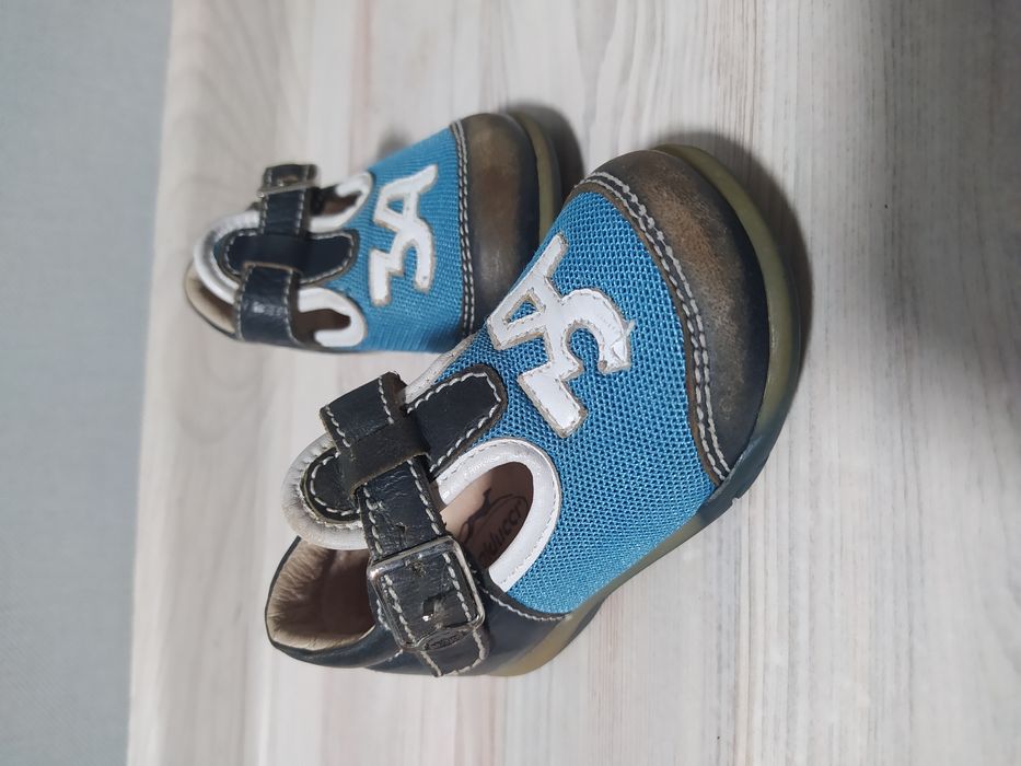 Детские туфли босоножки на ребёнка 12см