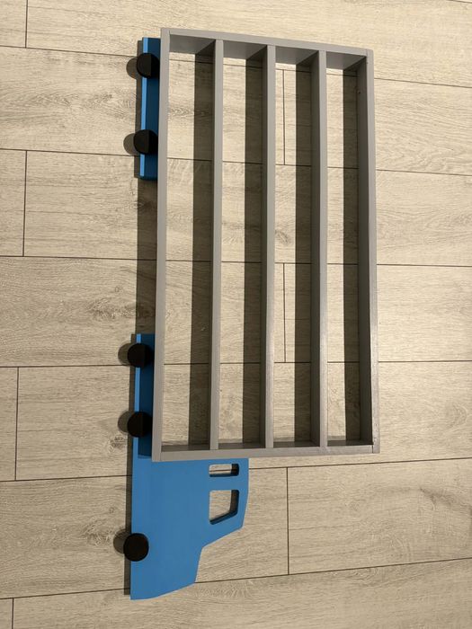 Szafka na samochodziki / ksiażki / bat  półeczki