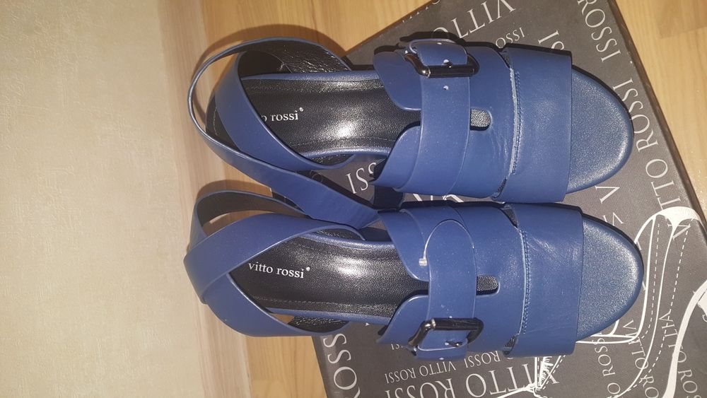 Босоножки Vitto Rossi кожа 38,5 - 39размер.