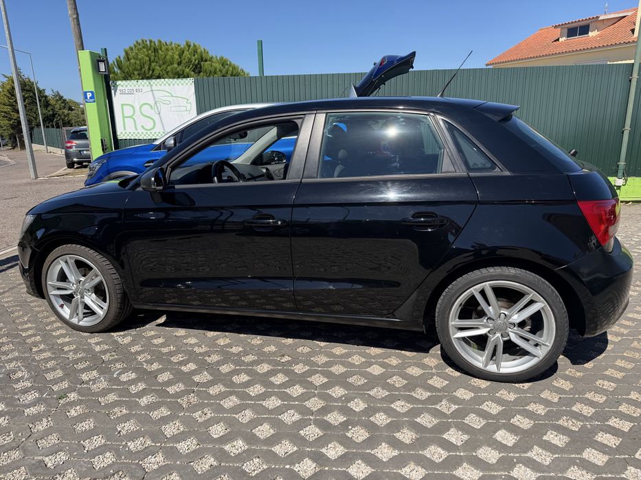 Audi A1 1.6Tdi 90cv Cx automatica
