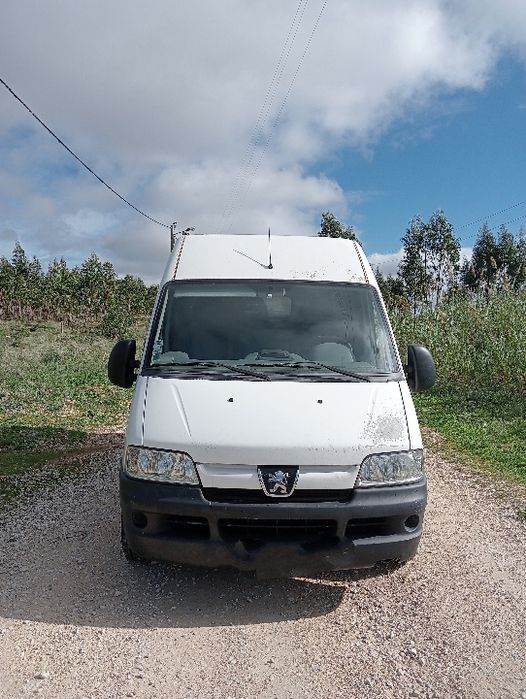 Aluguer carrinha transportes 10€