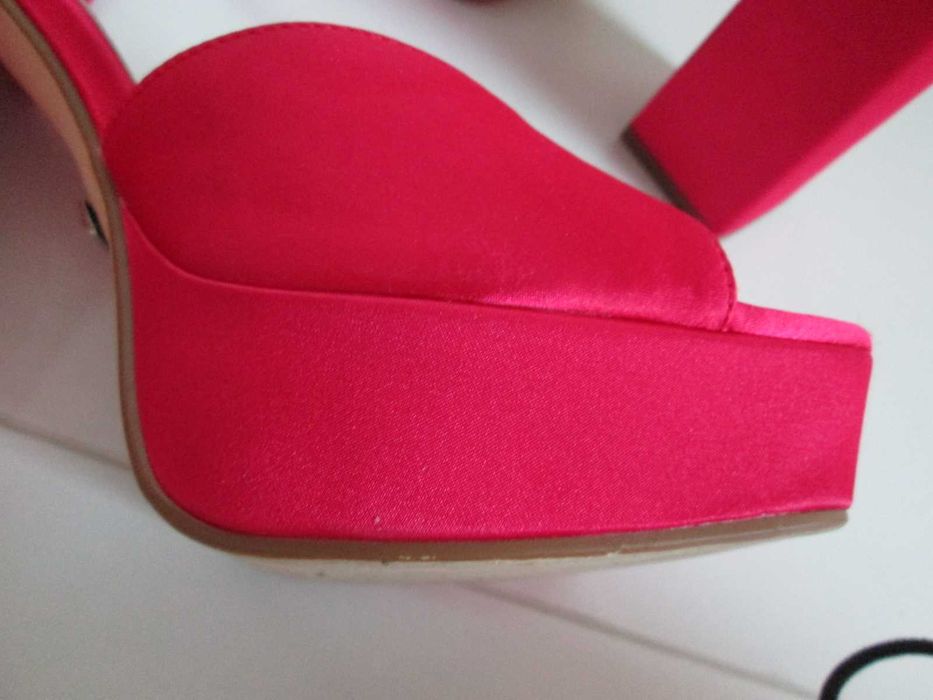 Quiz wysokie buty sandały różowe neonowe platforma 39