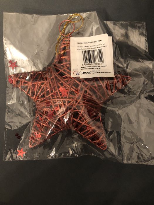 Gwiazda świąteczna z rattanu czerwona