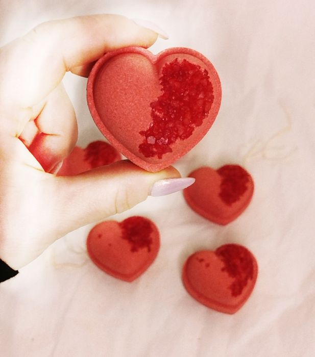 Бомбочки для ванни та свічки