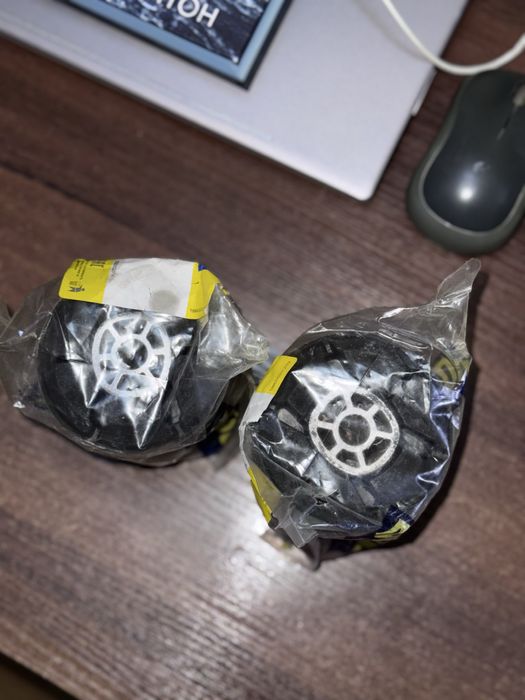 Сайлентблоки задньої балки Renault Megane 3