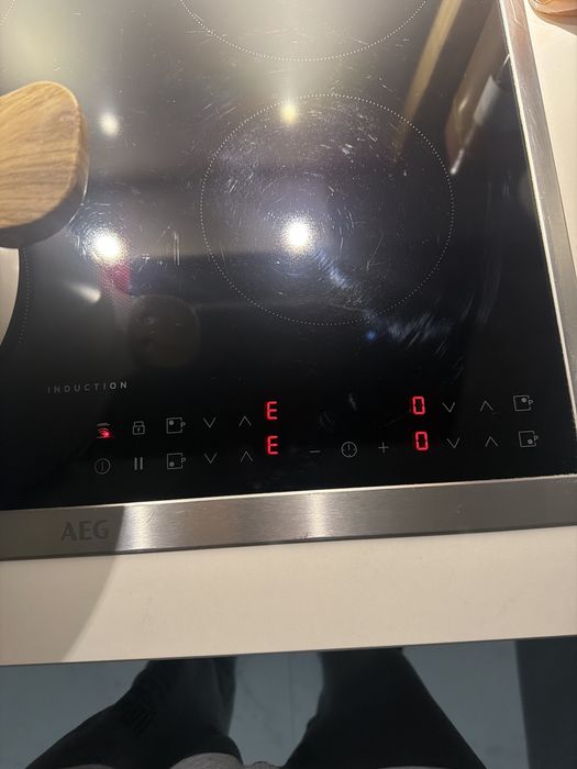 Placa Indução AEG avariada