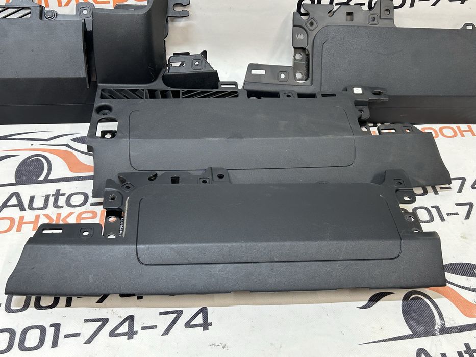 Airbag подушка колени водителя пассажира Tesla Model Y MY оригинал