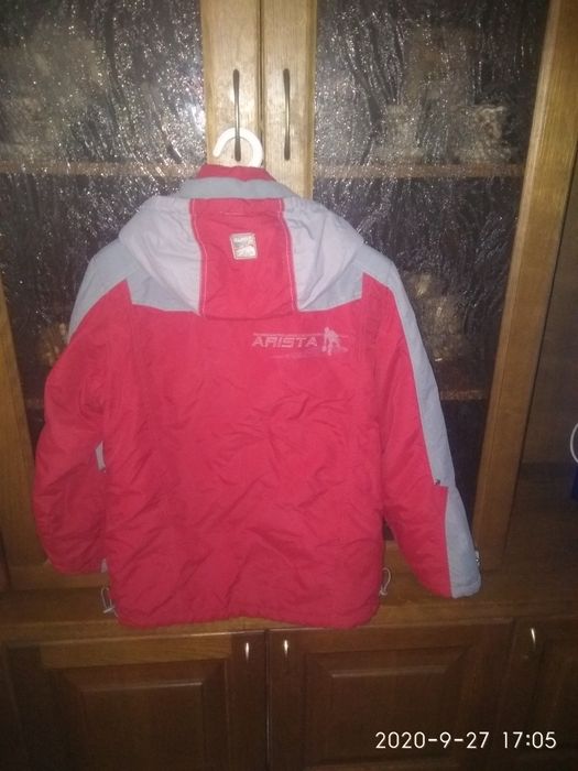 Куртка демисезонная 146 два в одном.