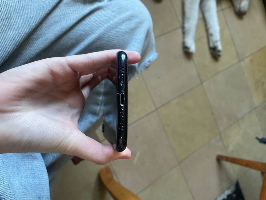 Обменя айфон xr 64gb