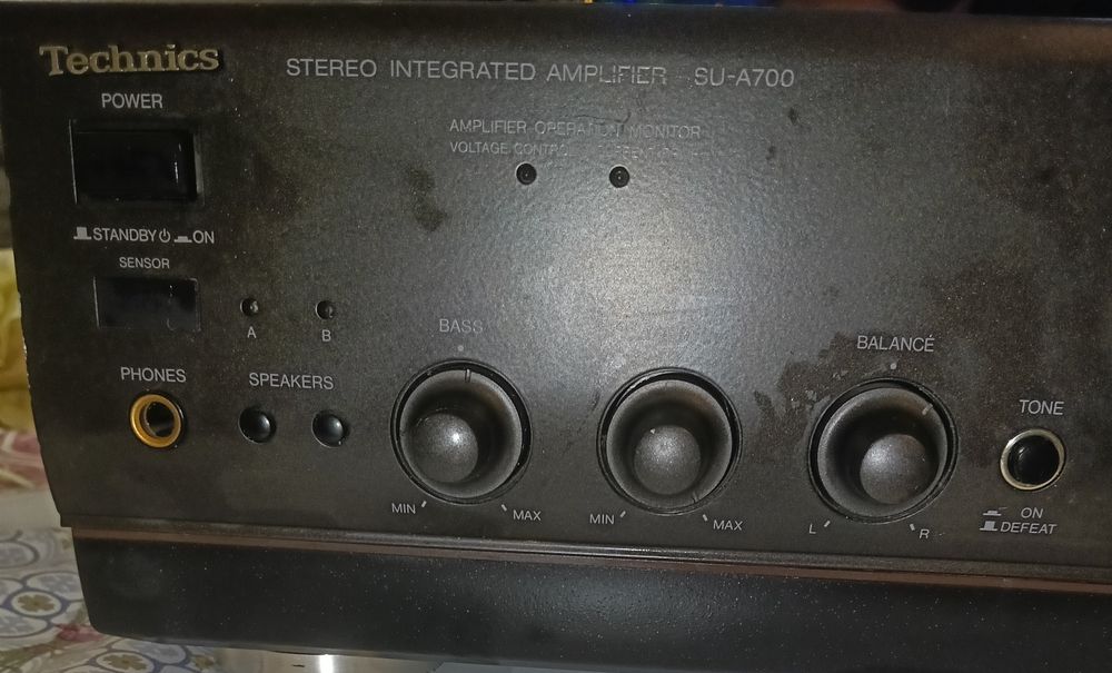 Technics Stereo Integrated Amplifier SU-A700