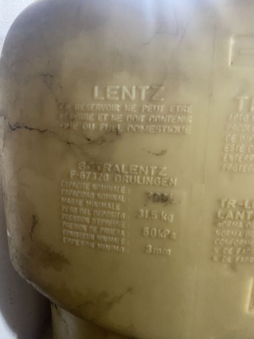 Depósito de gasóleo 700 Litros